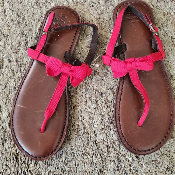 Sandals - Picture 2 of 8